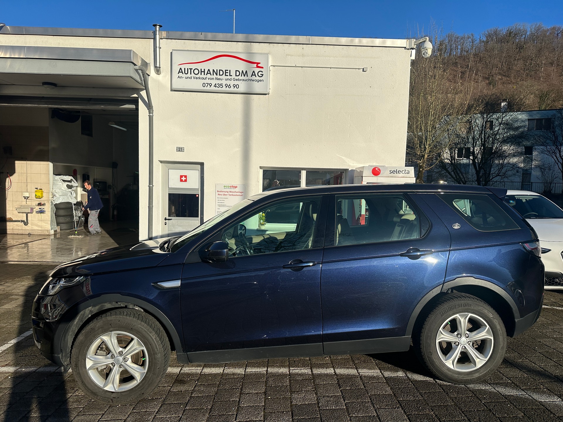 LAND ROVER Discovery Sport 2.0 TD4 HSE AT9-image-3