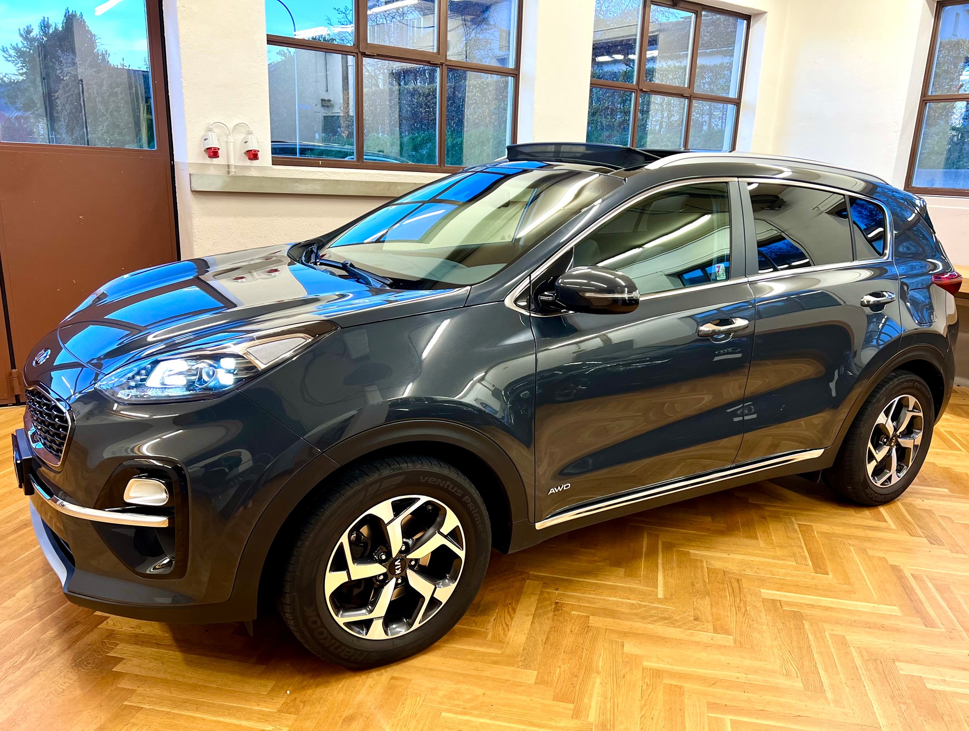 KIA Sportage 1.6CRDi Mild Hybrid Power 2020 4WD Automat-image-2