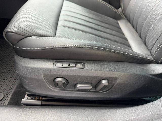 SKODA Superb Combi 2.0 TSI L&K 4x4 DSG-image-10