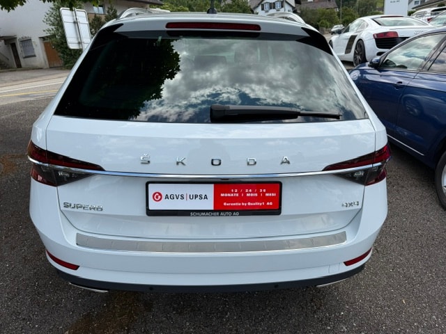 SKODA Superb Combi 2.0 TSI L&K 4x4 DSG-image-4