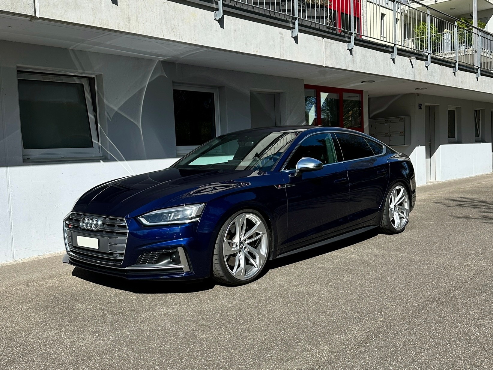AUDI Sportback 3.0 V6 TFSI quattro tiptronic-image-1