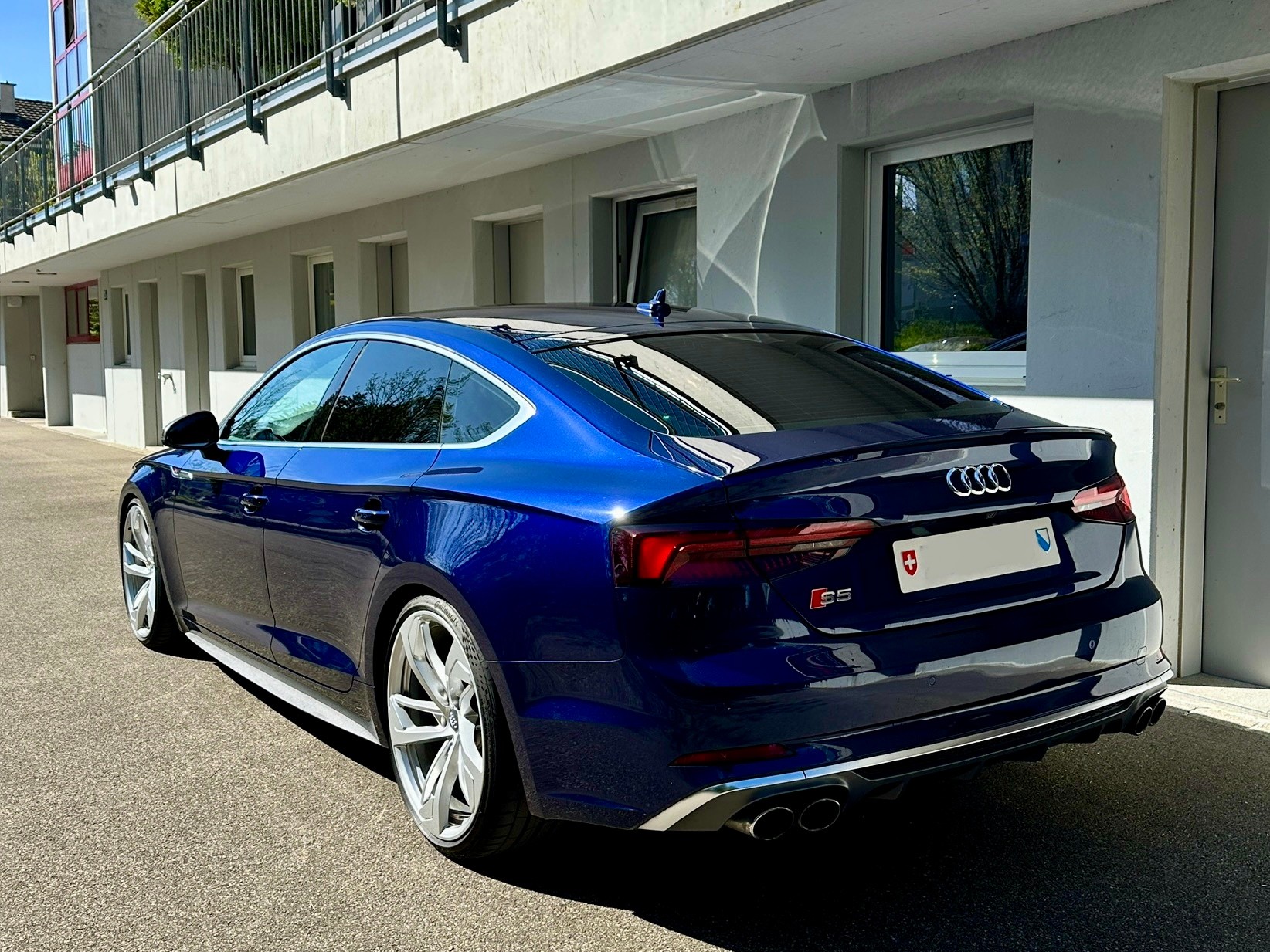 AUDI Sportback 3.0 V6 TFSI quattro tiptronic-image-3
