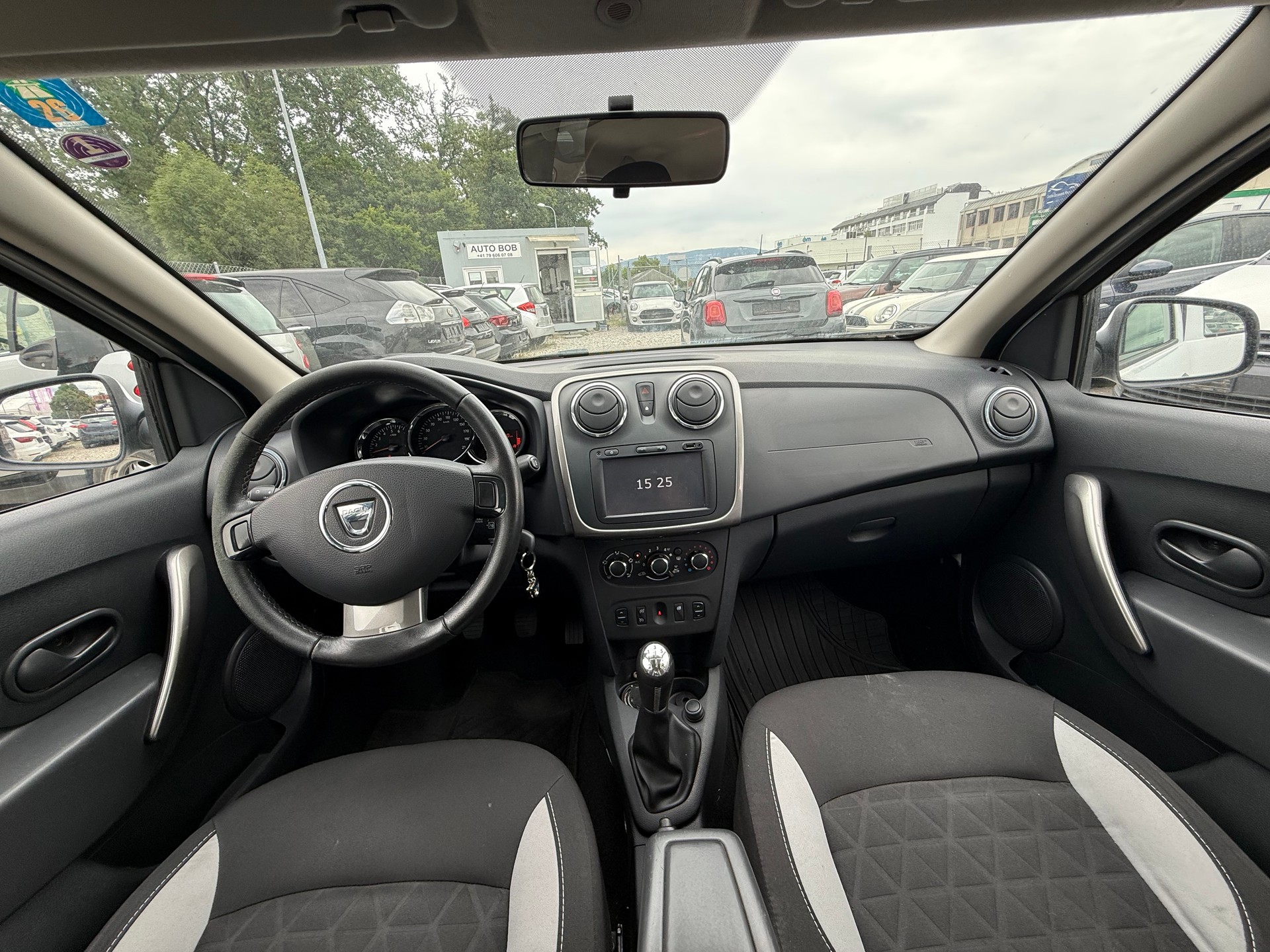 DACIA Sandero Tce 90 Stepway Lauréate-image-11