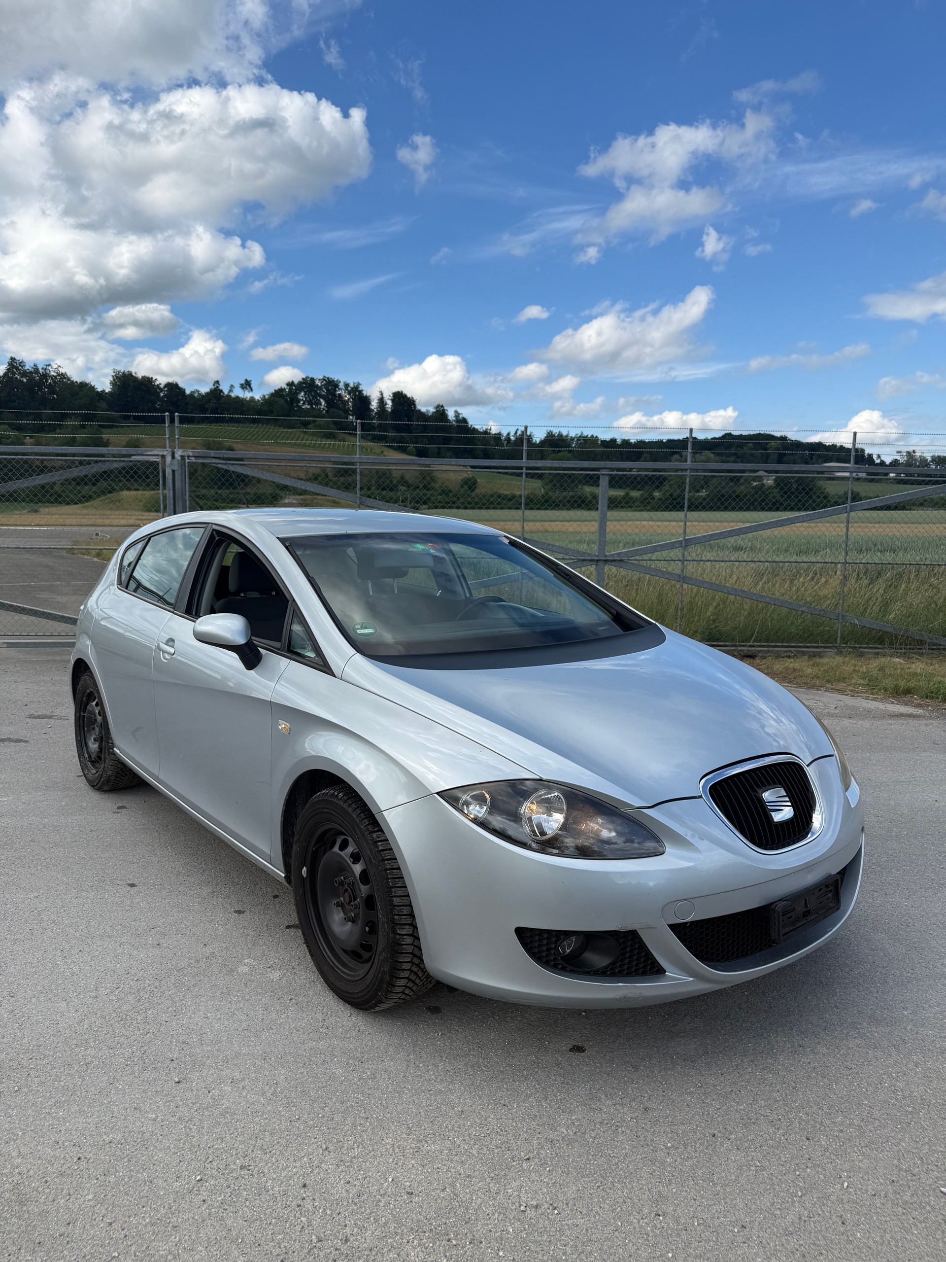 SEAT Leon 1.6 Reference-image-0