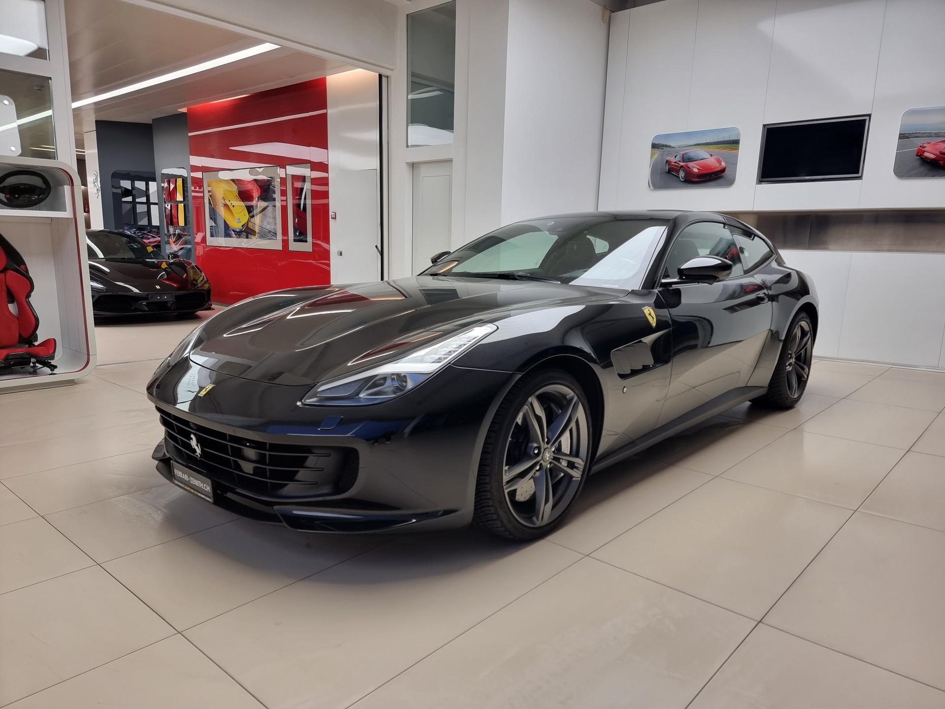 FERRARI GTC 4 Lusso - ADAS-image-0