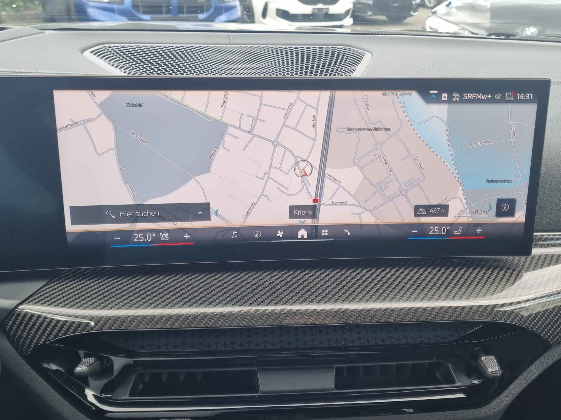 BMW 330e x DriveTouring Steptronic M Sport Pro-image-24
