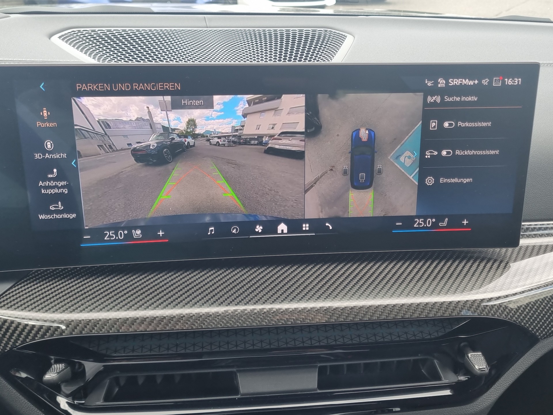 BMW 330e x DriveTouring Steptronic M Sport Pro-image-25