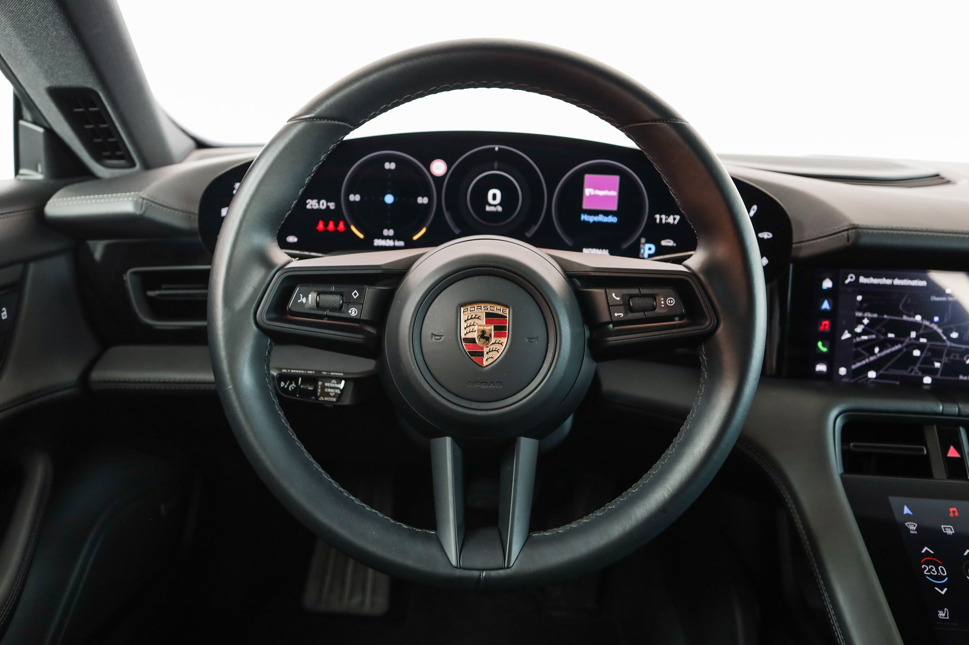 PORSCHE Taycan 4S Cross Turismo-image-18