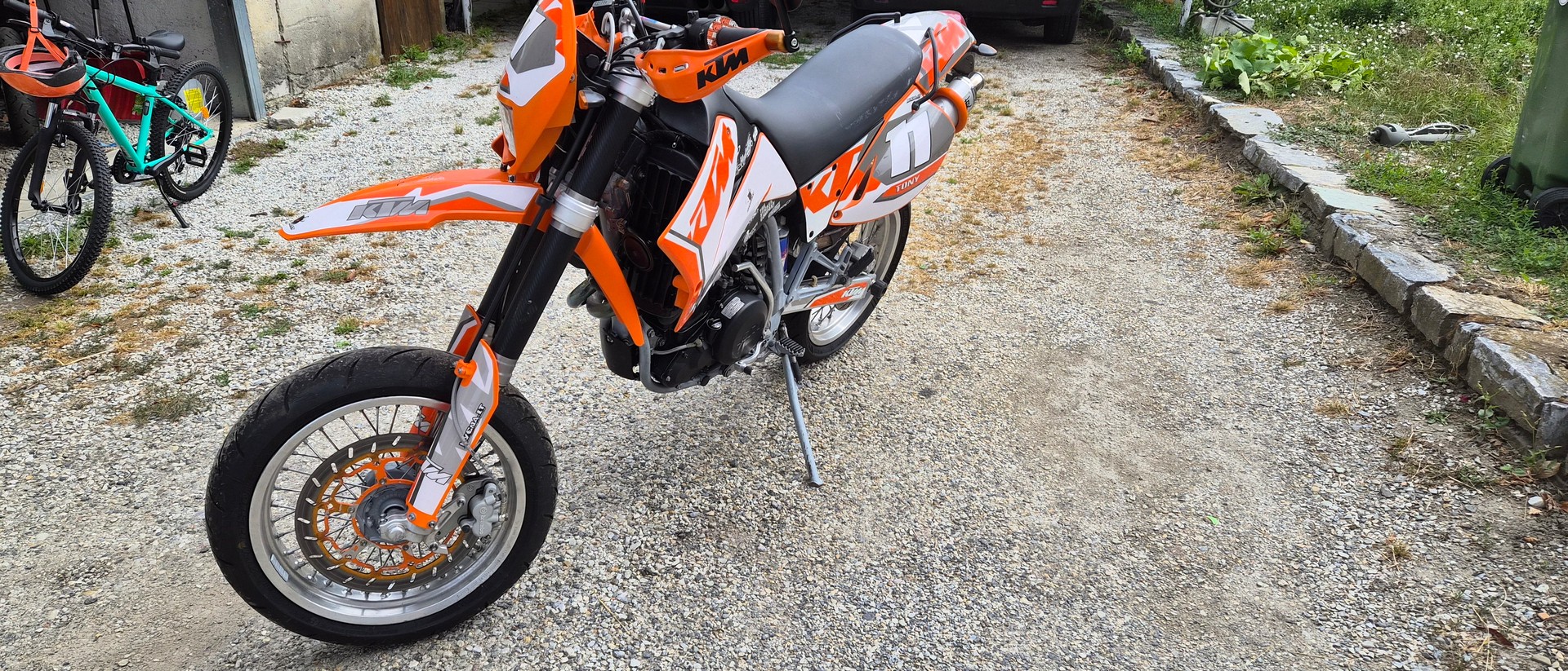 KTM Lc4-image-2