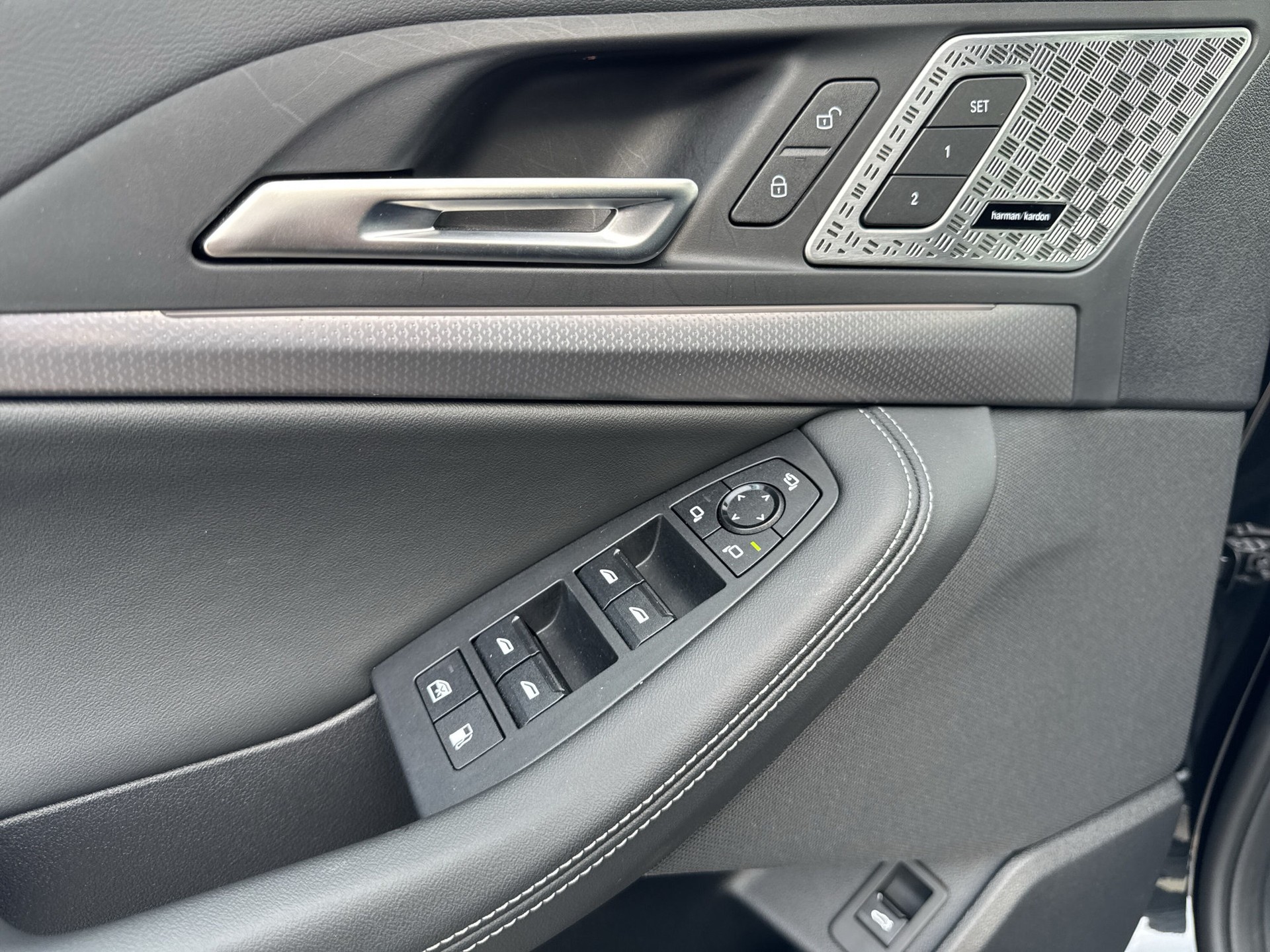 BMW 225e xDrive Active Tourer M Sport-image-16