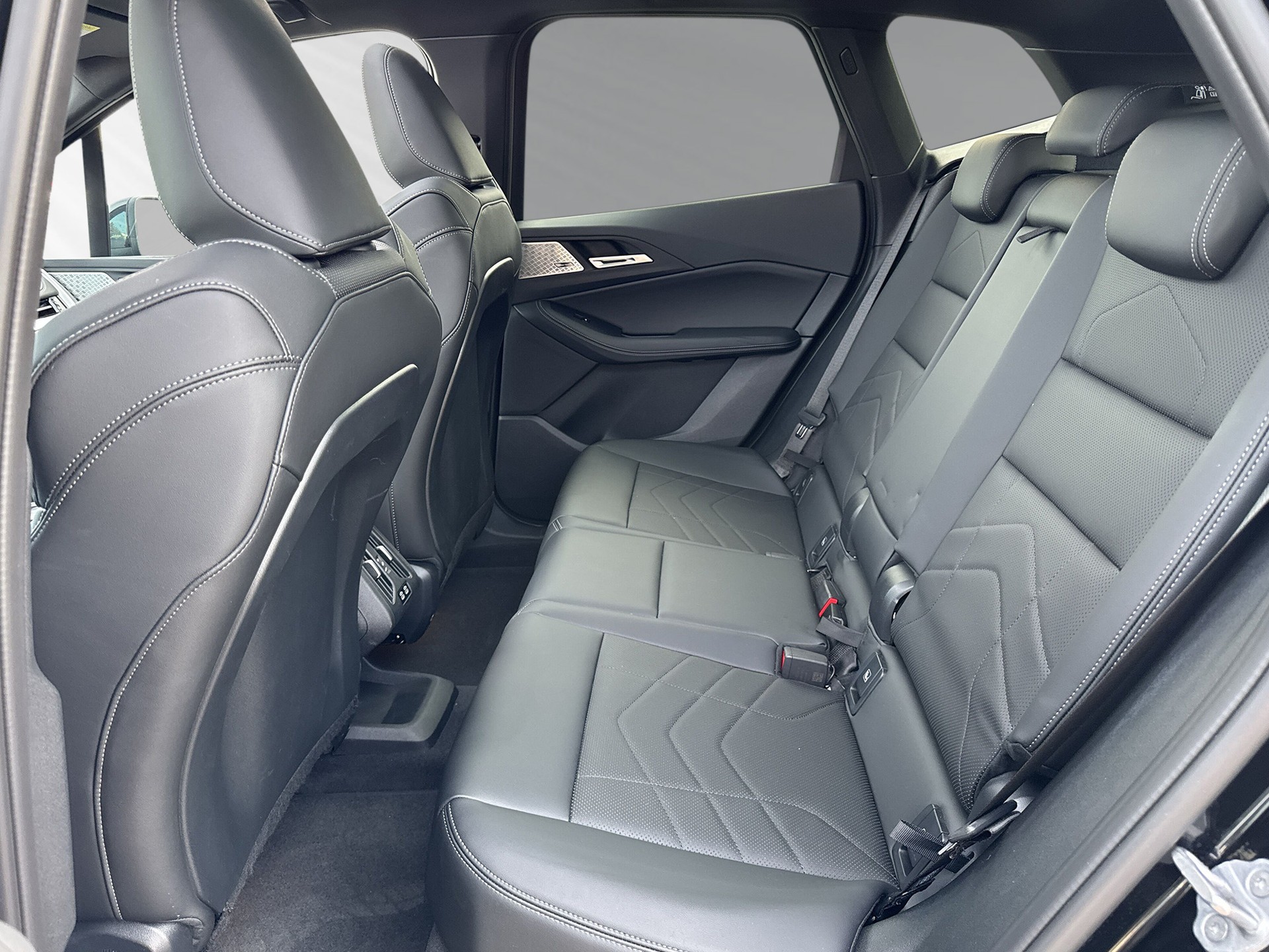 BMW 225e xDrive Active Tourer M Sport-image-6