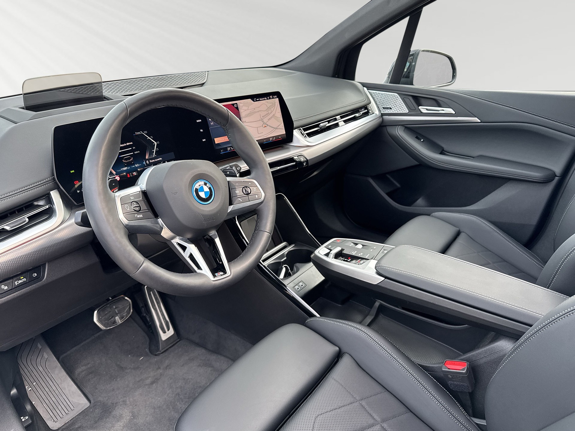 BMW 225e xDrive Active Tourer M Sport-showroom-element-3