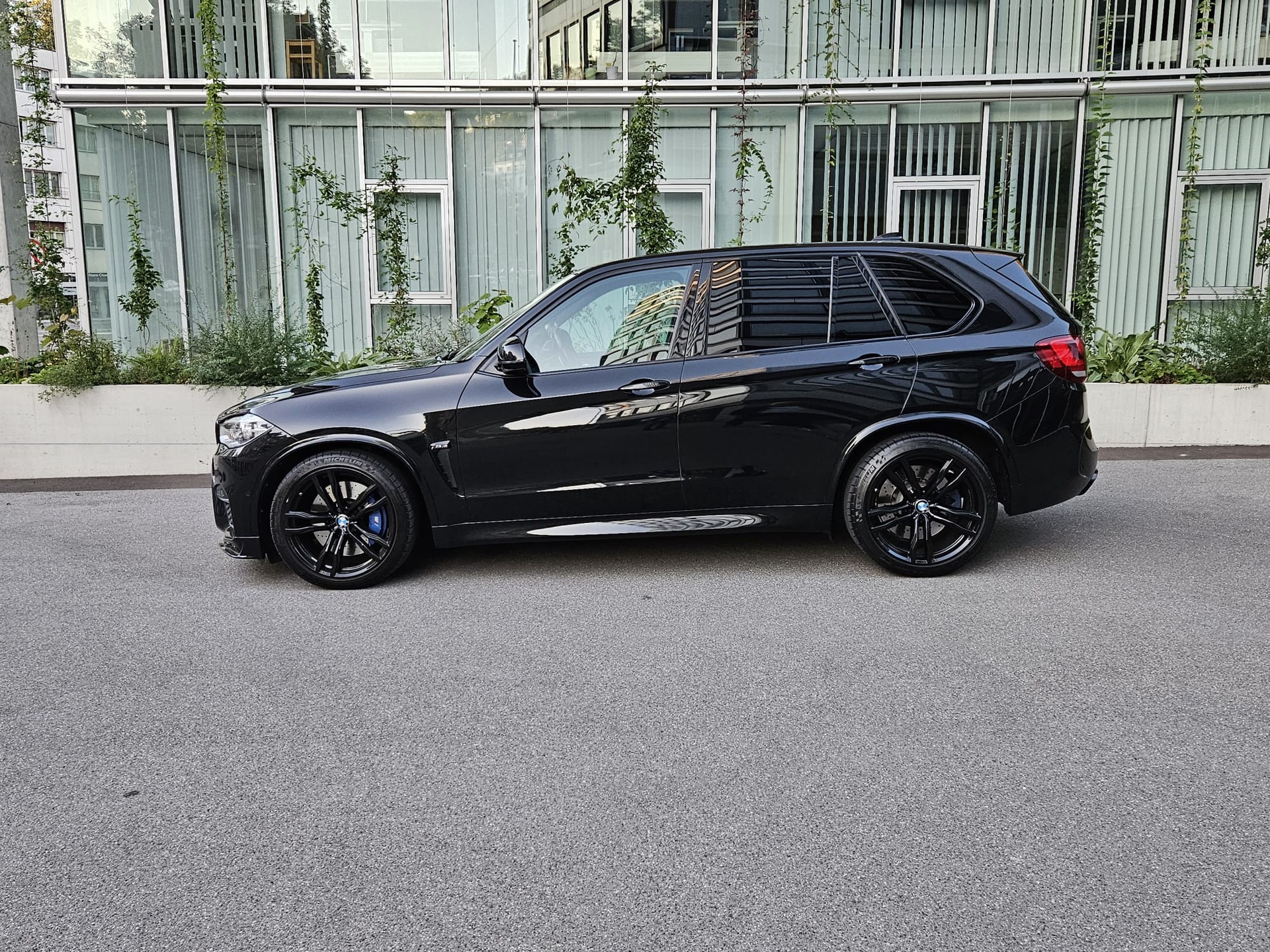 BMW X5M Edition Black Fire Steptronic-image-0