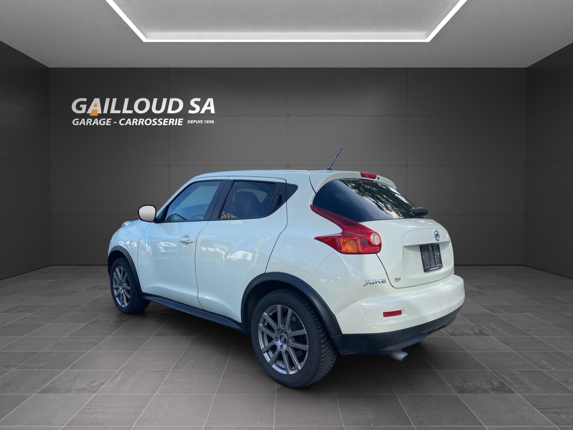 NISSAN Juke 1.6 DIG-T tekna 4x4 Xtronic M-CVT-image-2