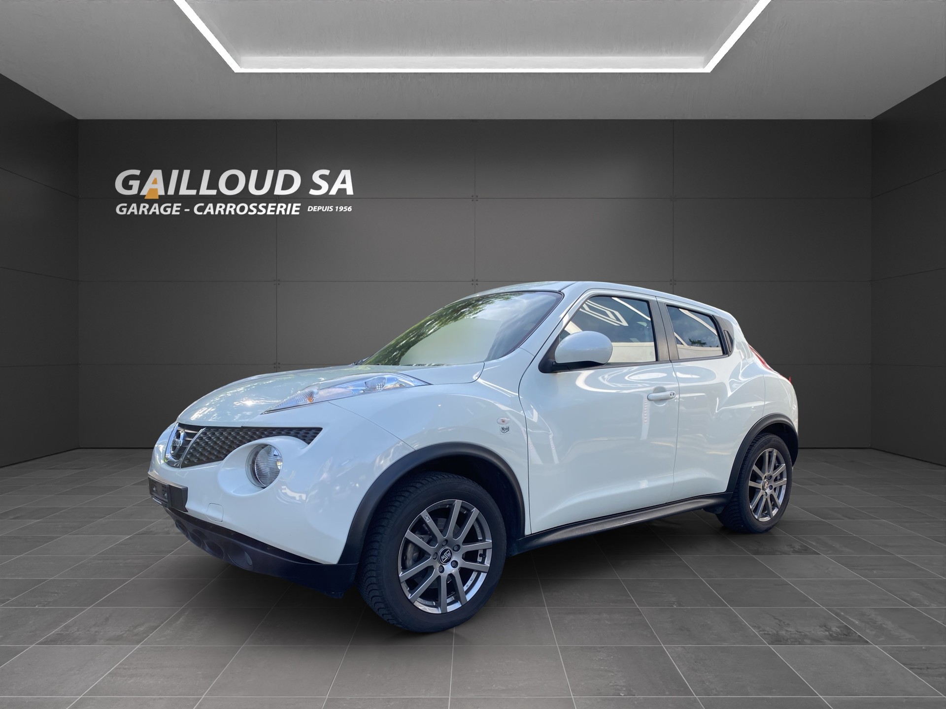 NISSAN Juke 1.6 DIG-T tekna 4x4 Xtronic M-CVT-image-0