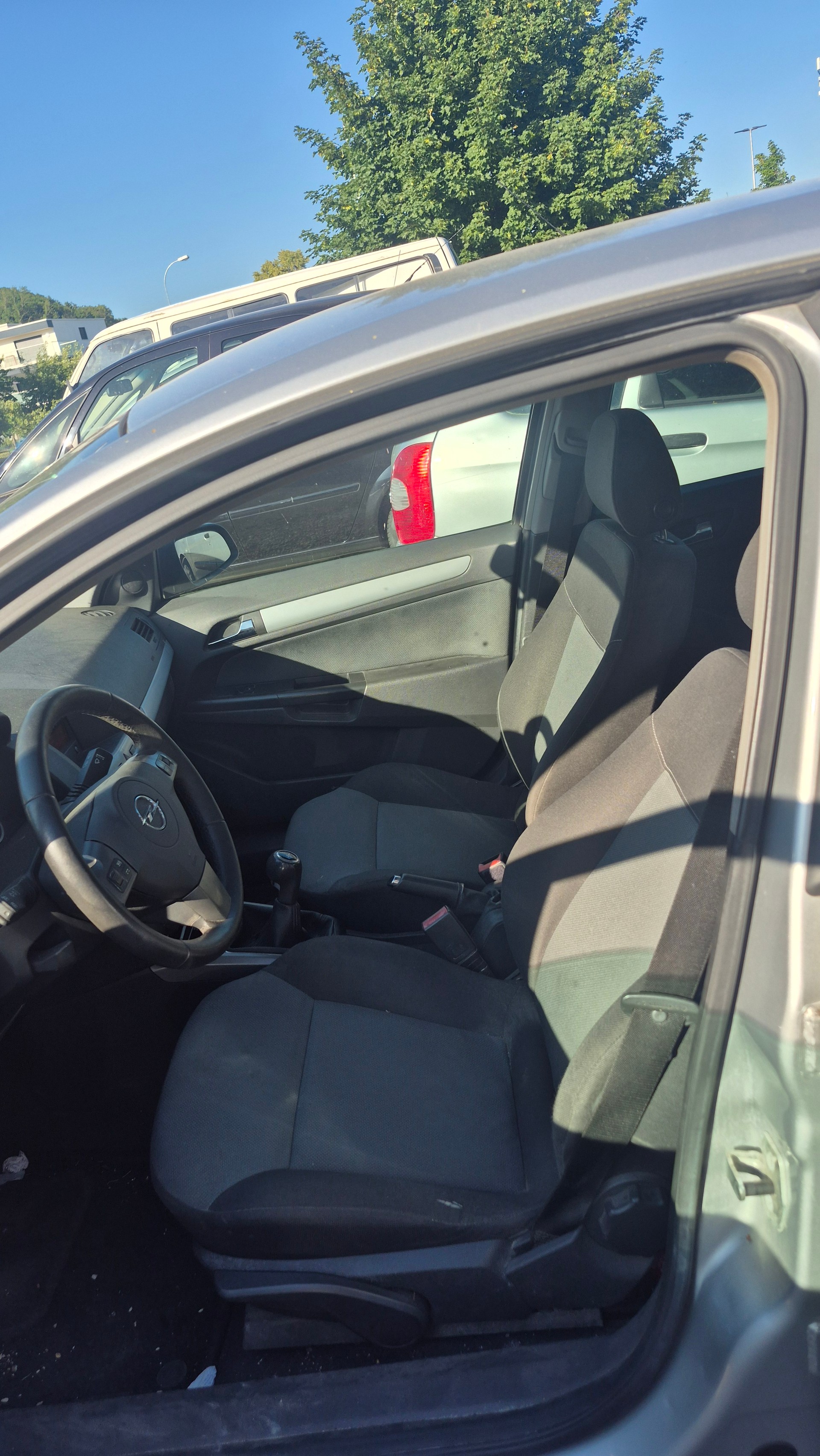 OPEL Astra Caravan 1.6i 16V TP Sport-image-8