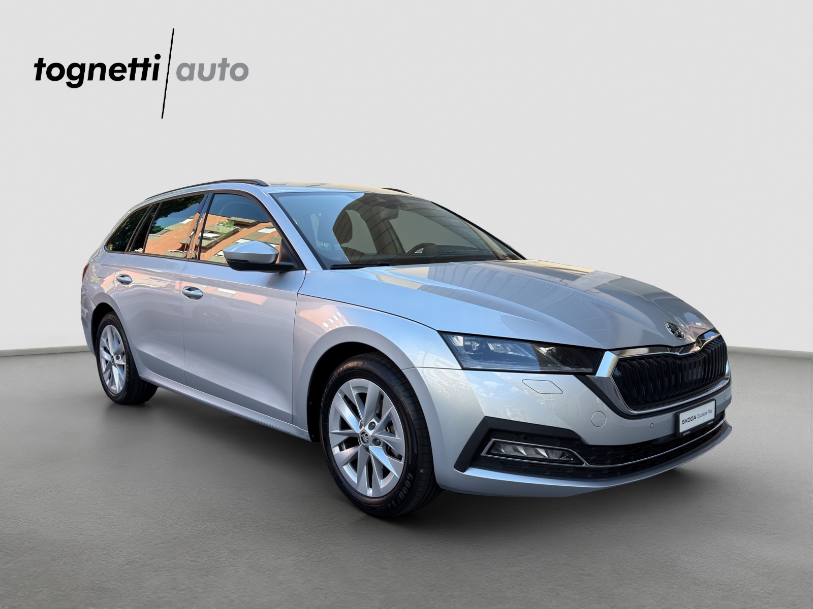 SKODA Octavia Combi 1.5 TSI mHEV DSG Style-image-1