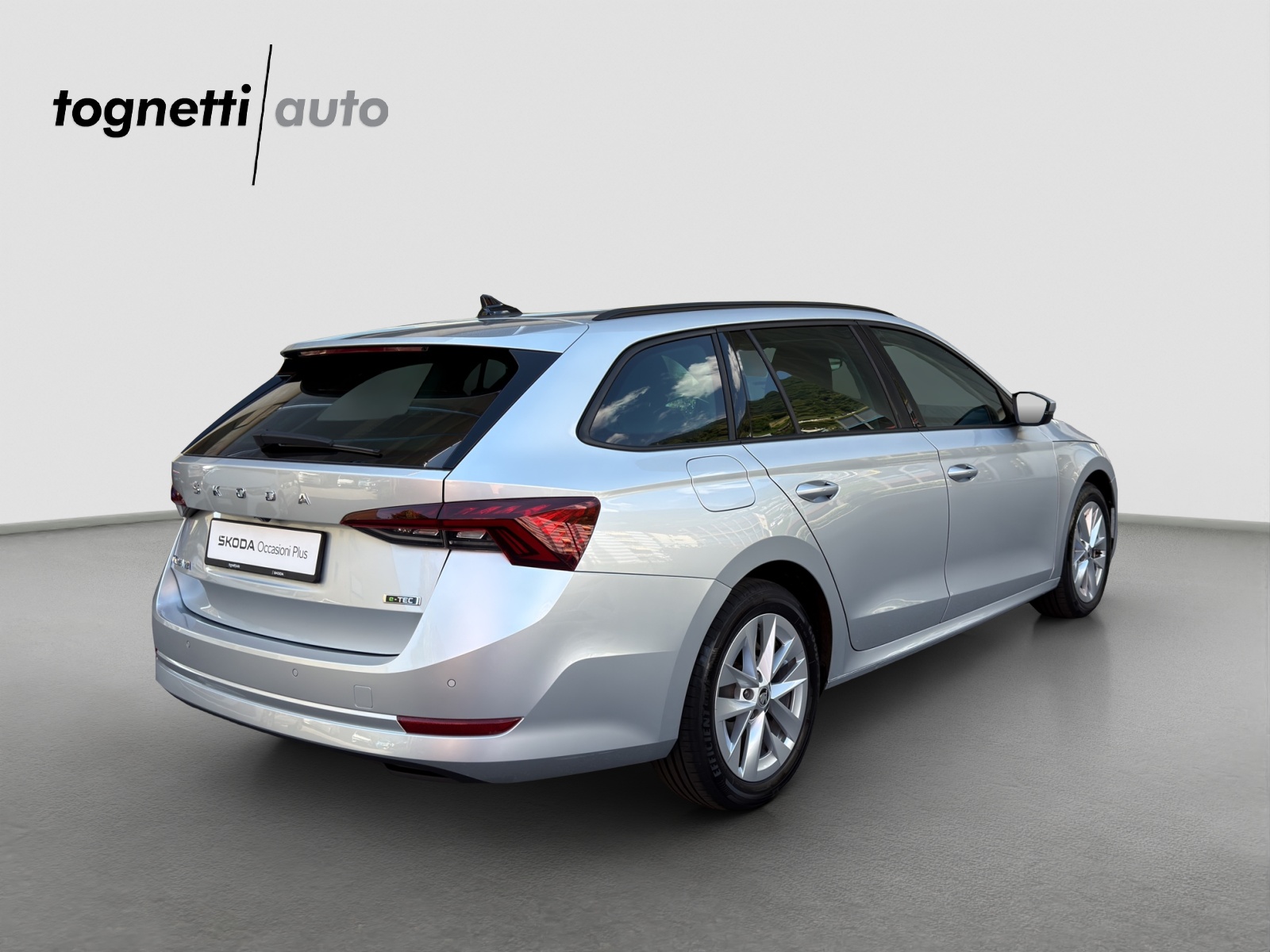 SKODA Octavia Combi 1.5 TSI mHEV DSG Style-image-3