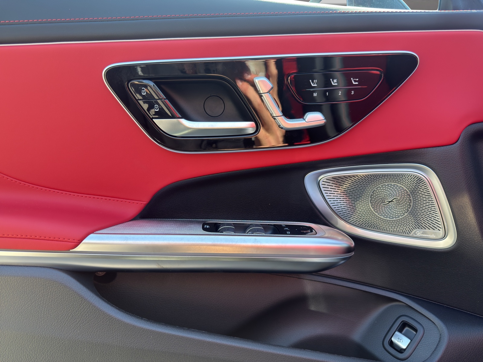 MERCEDES-BENZ CLE AMG 53 Cabrio 4Matic+-image-12
