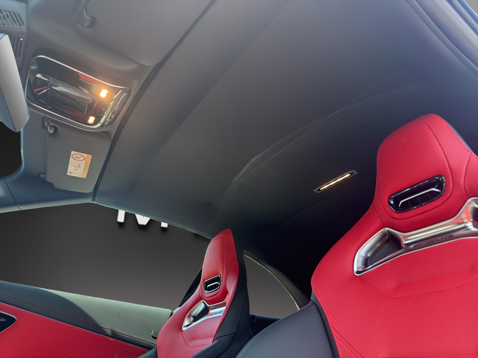MERCEDES-BENZ CLE AMG 53 Cabrio 4Matic+-image-13