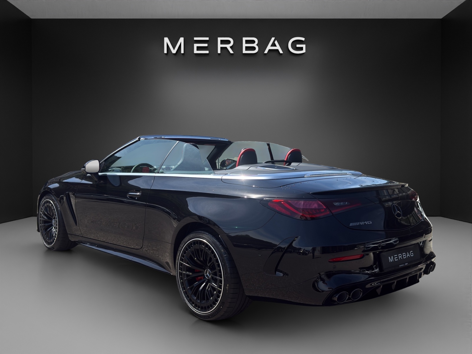 MERCEDES-BENZ CLE AMG 53 Cabrio 4Matic+-image-2