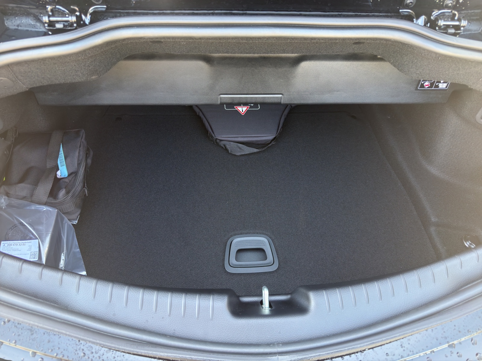 MERCEDES-BENZ CLE AMG 53 Cabrio 4Matic+-image-8