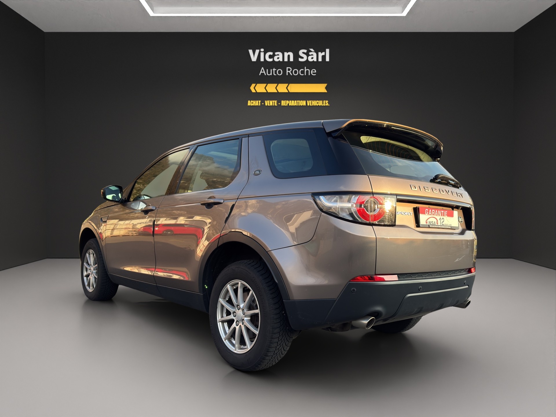 LAND ROVER Discovery Sport 2.0 TD4 Pure AT9-image-6