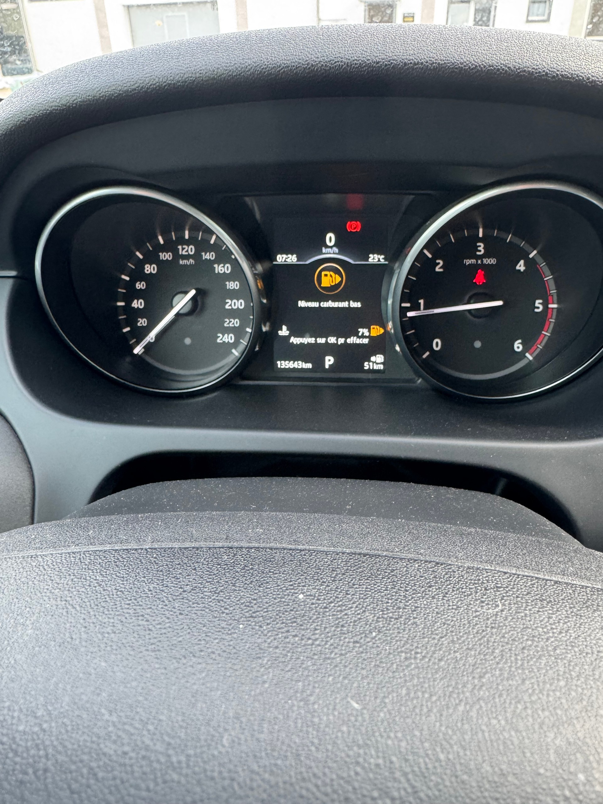 LAND ROVER Discovery Sport 2.0 TD4 Pure AT9-image-14