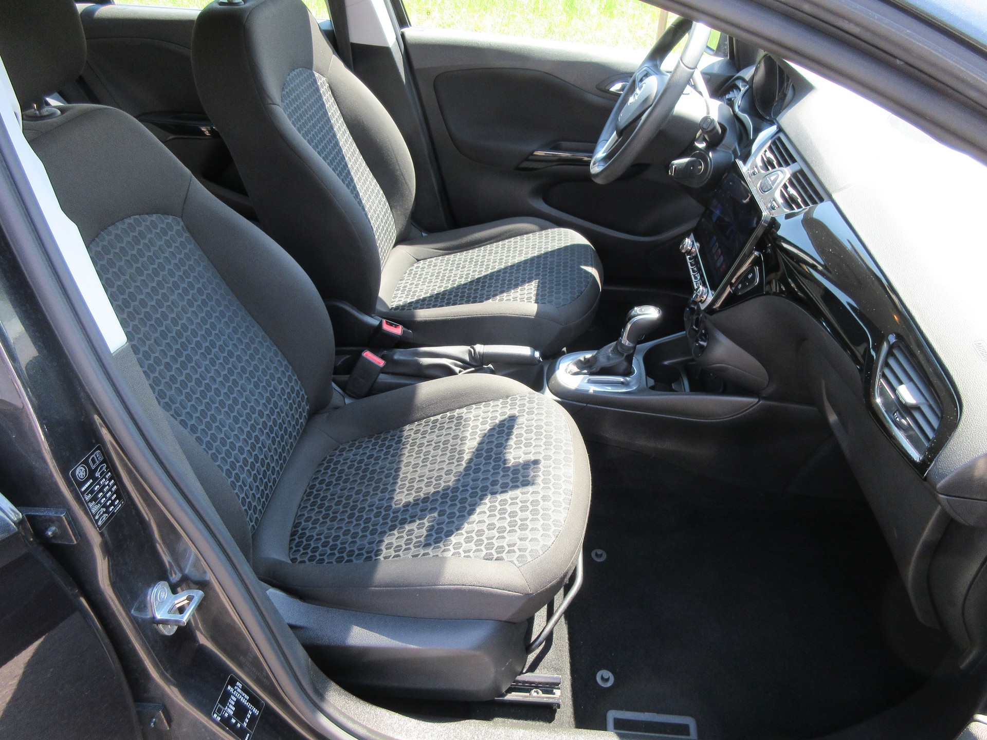 OPEL Corsa 1.4 TP Color Edition Automatic-image-8