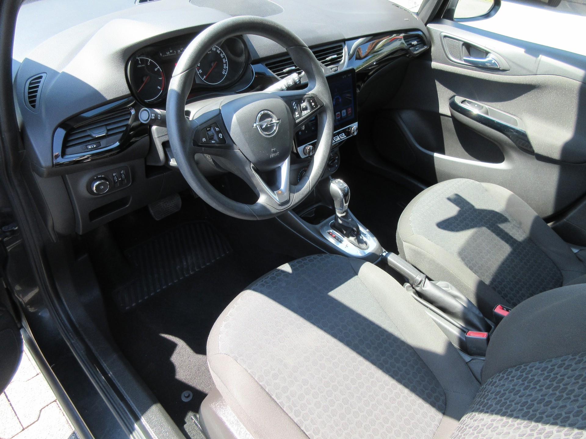 OPEL Corsa 1.4 TP Color Edition Automatic-image-10