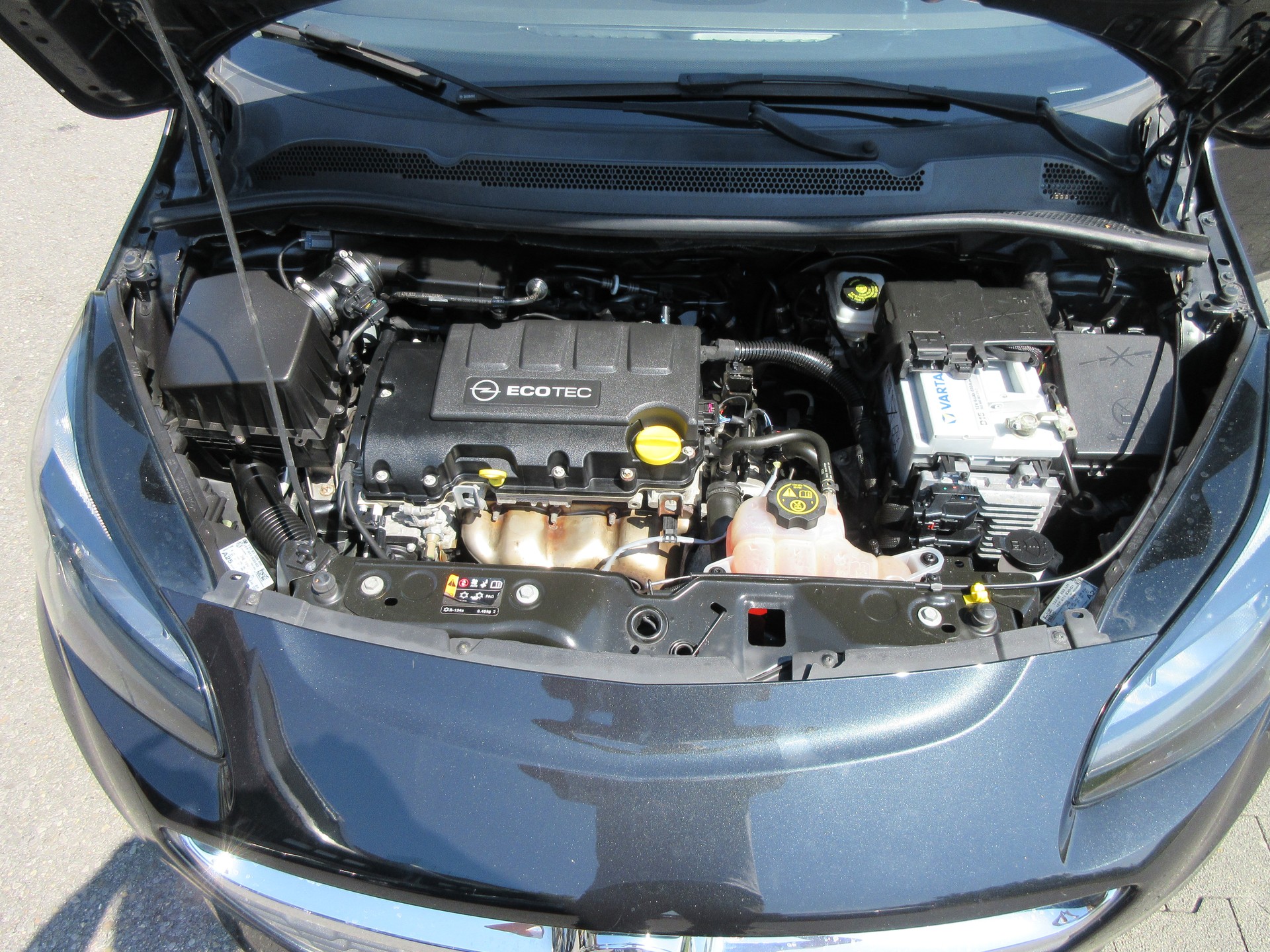 OPEL Corsa 1.4 TP Color Edition Automatic-image-14