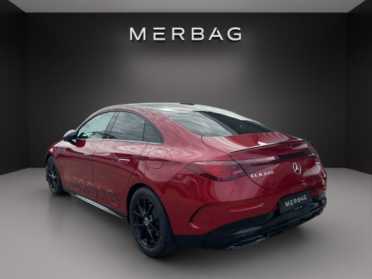 MERCEDES-BENZ CLA 220 8G-DCT 4Matic-image-2