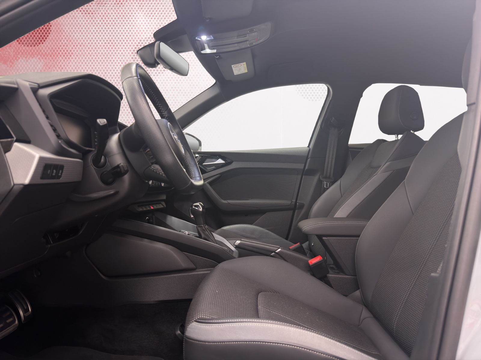 AUDI A1 Sportback 35 TFSI S Line S-tronic-image-9