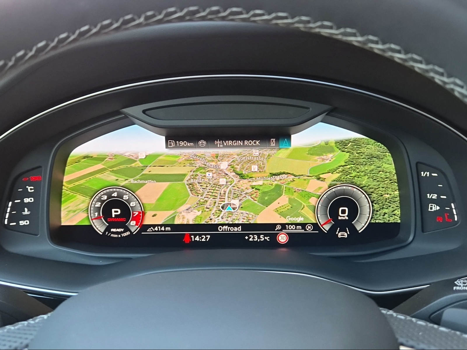AUDI SQ8 SUV TFSI quattro tiptronic Mythosschwarz Metallic-image-11