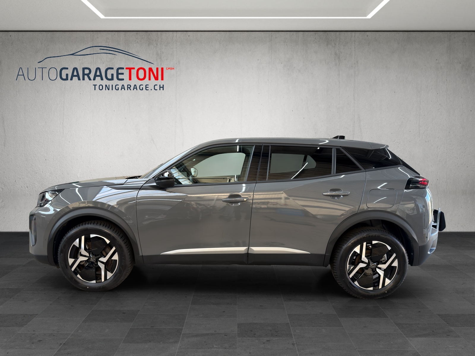 PEUGEOT 2008 1.2 145 MHEV Allure Premium-image-3