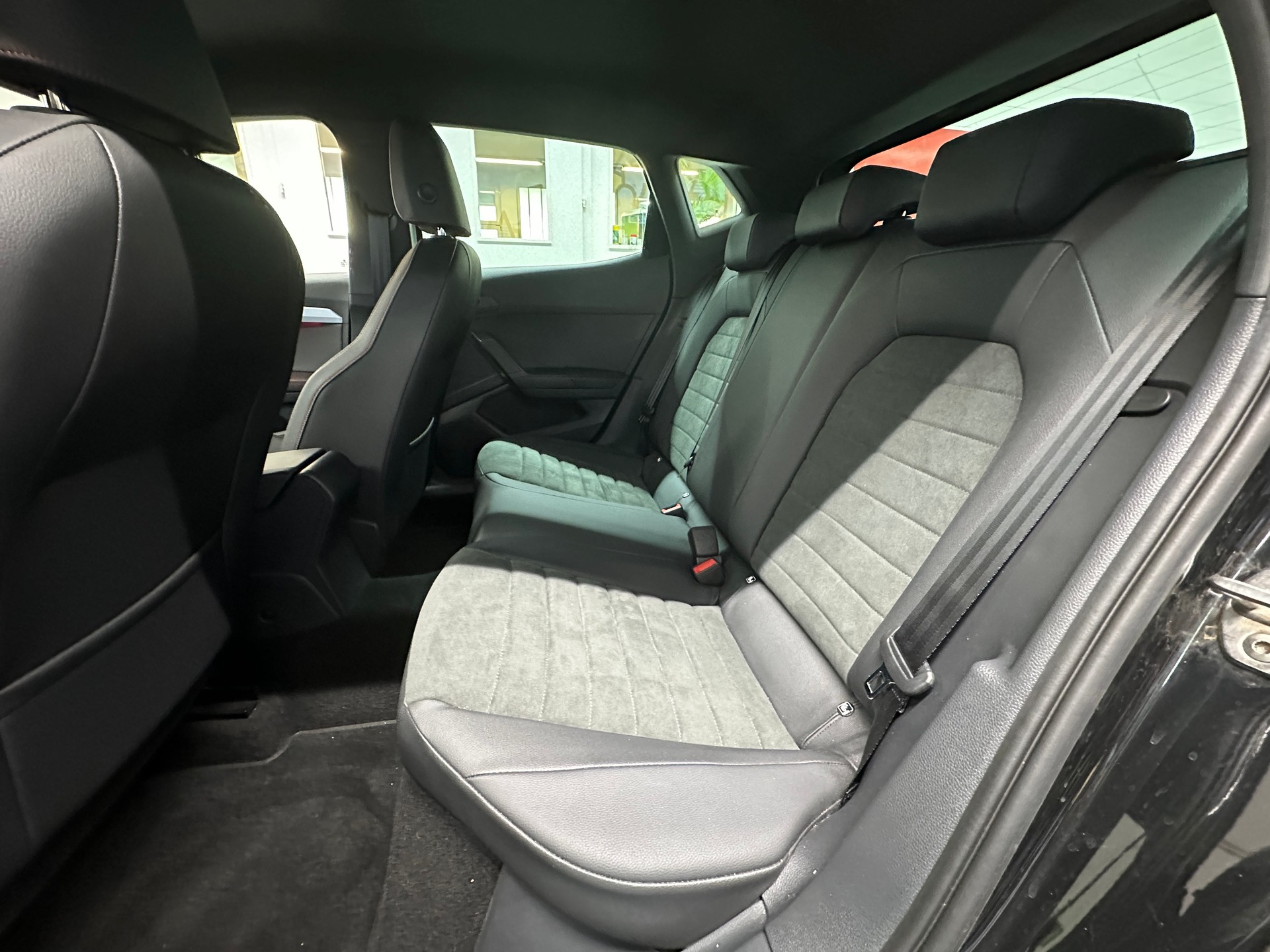SEAT Ibiza 1.0 EcoTSI FR-image-8