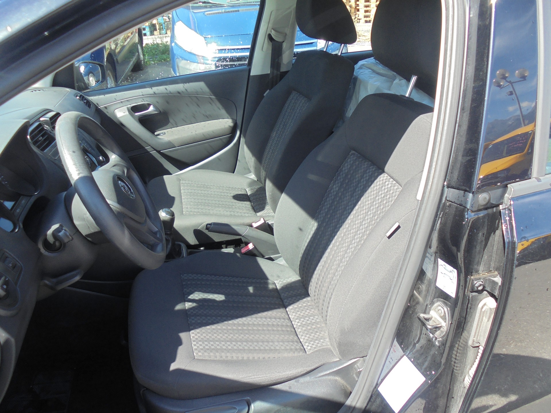 VW Polo 1.0 BMT Trendline-image-8
