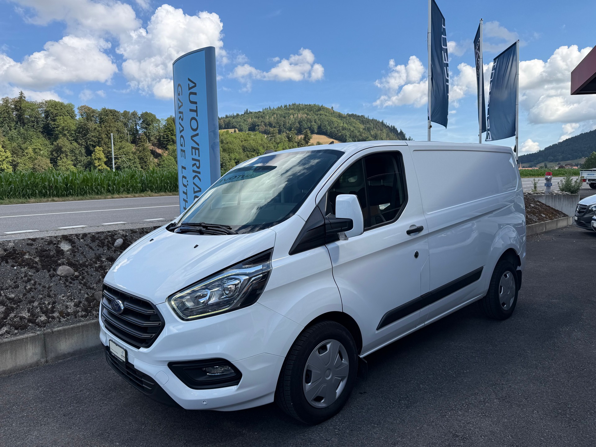 FORD Transit Custom Van 280 L1H1 Trend A-image-0