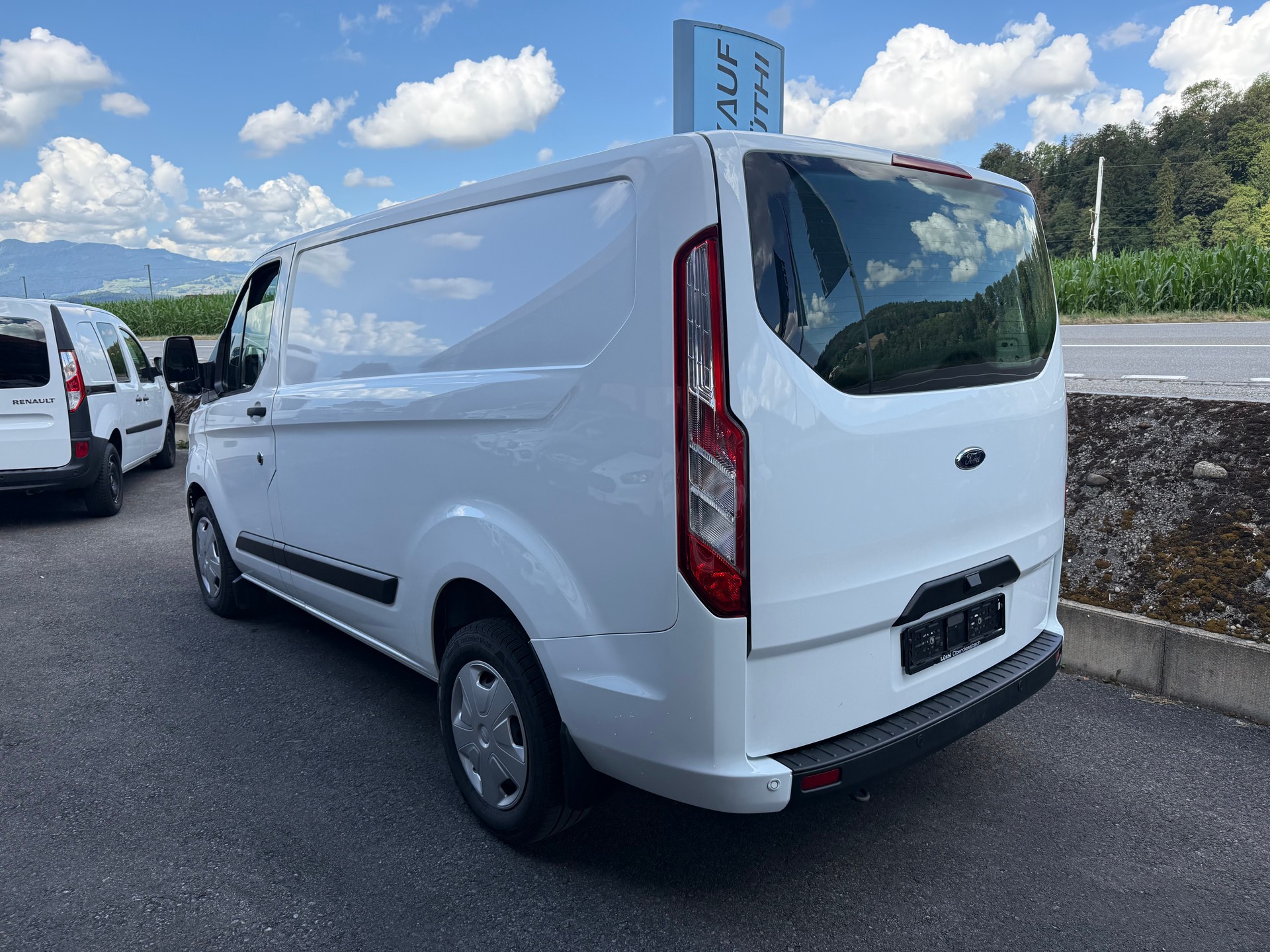 FORD Transit Custom Van 280 L1H1 Trend A-image-1
