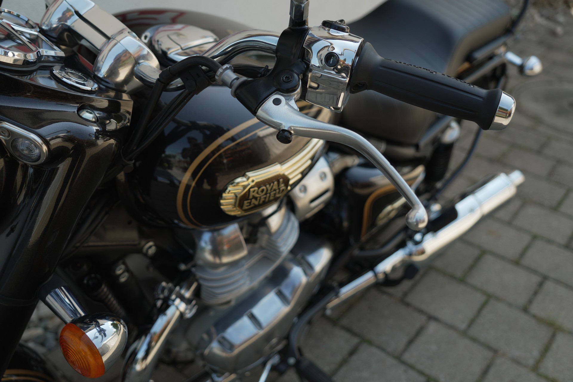 ROYAL ENFIELD Stardust Black-image-12