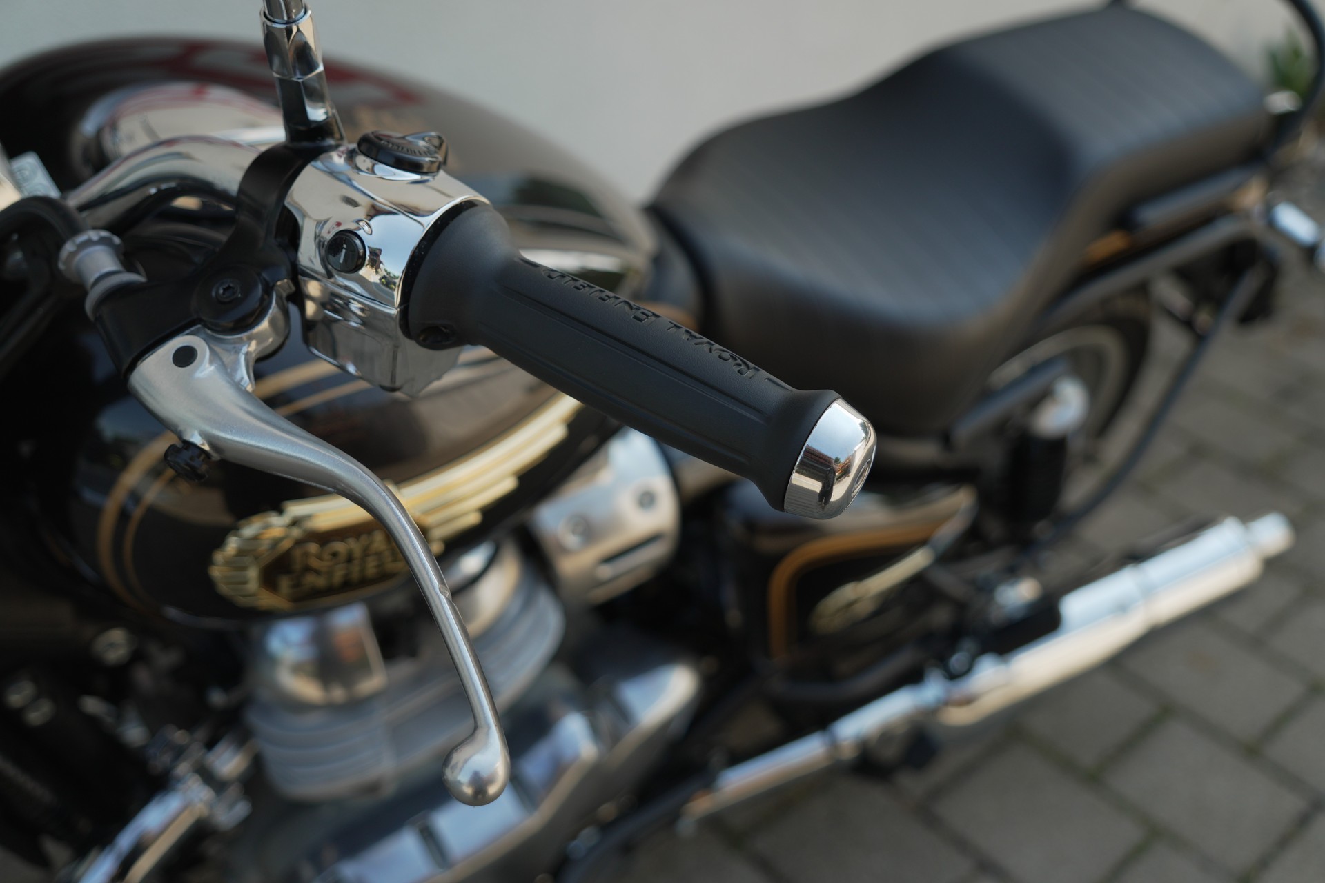 ROYAL ENFIELD Stardust Black-image-8