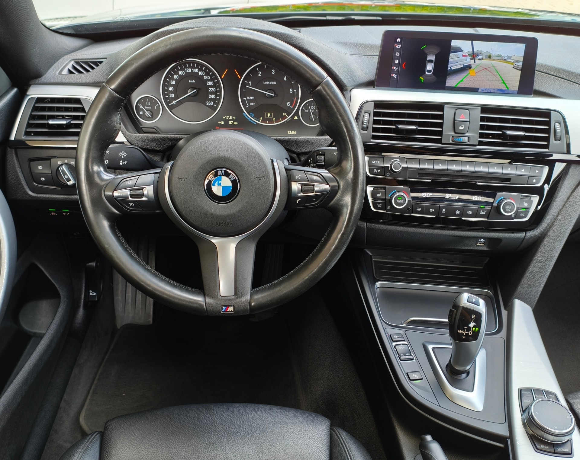 BMW 420d Gran Coupé M Sport Individual Steptronic-image-8