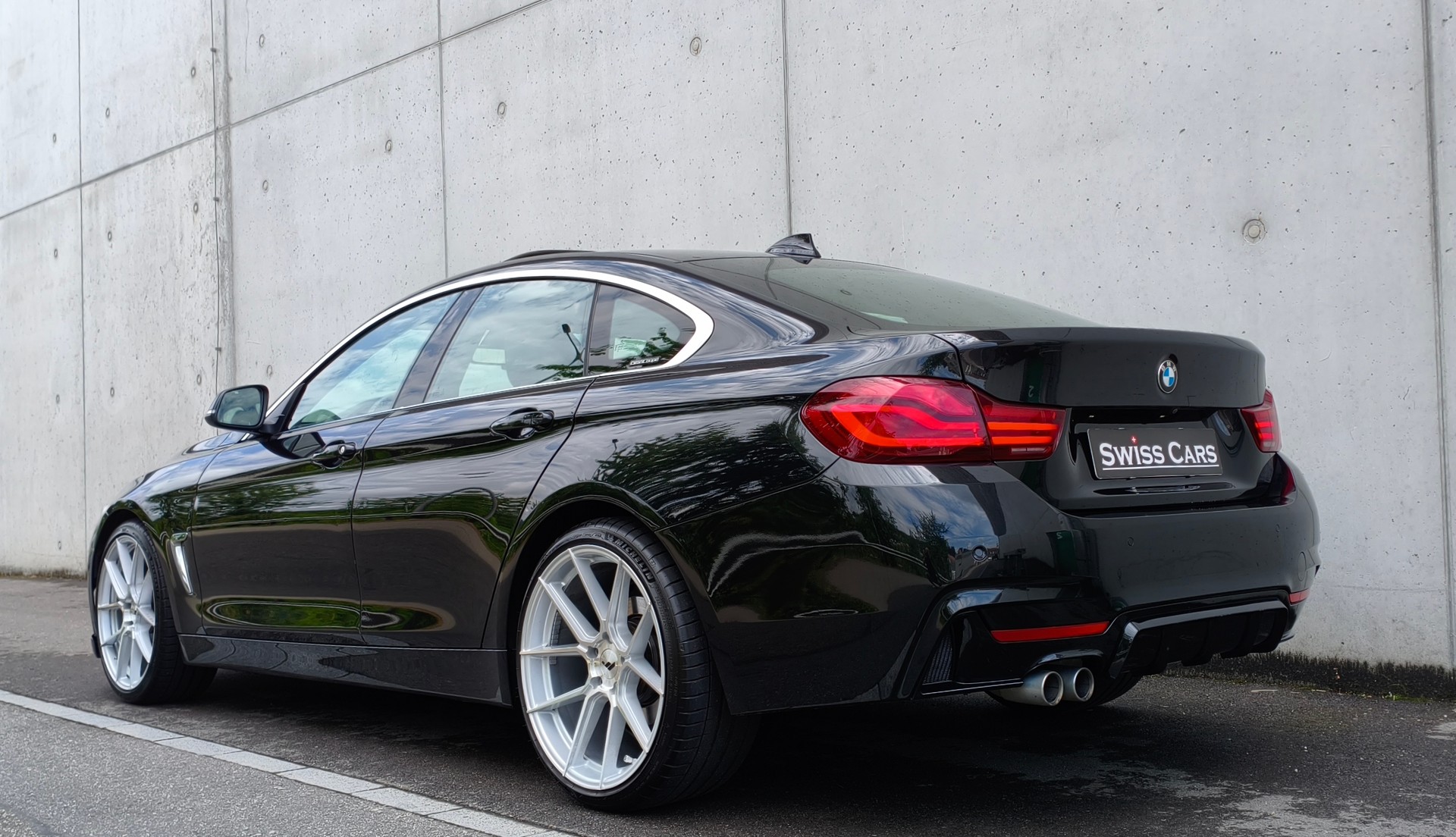 BMW 420d Gran Coupé M Sport Individual Steptronic-image-4
