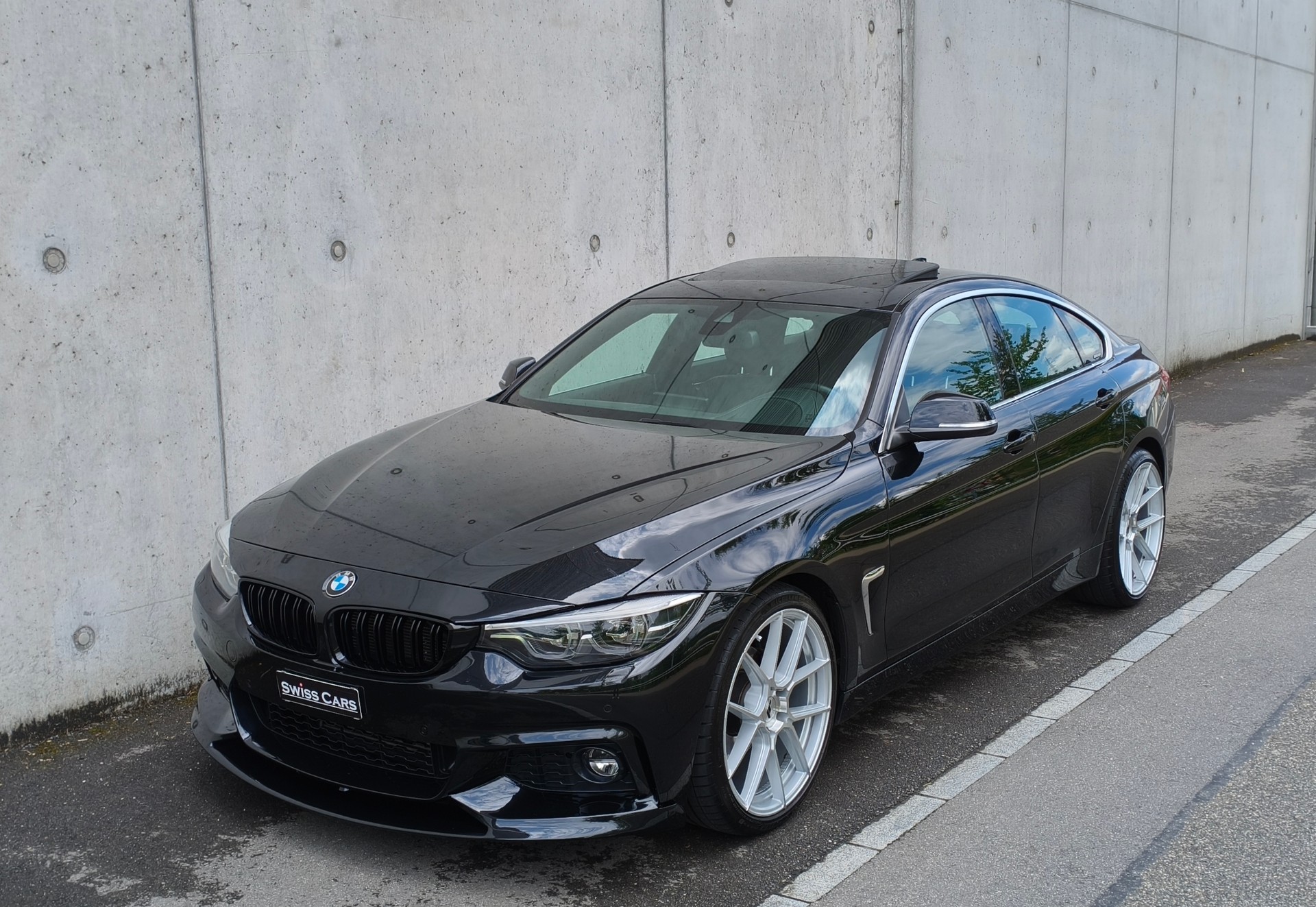 BMW 420d Gran Coupé M Sport Individual Steptronic-image-0
