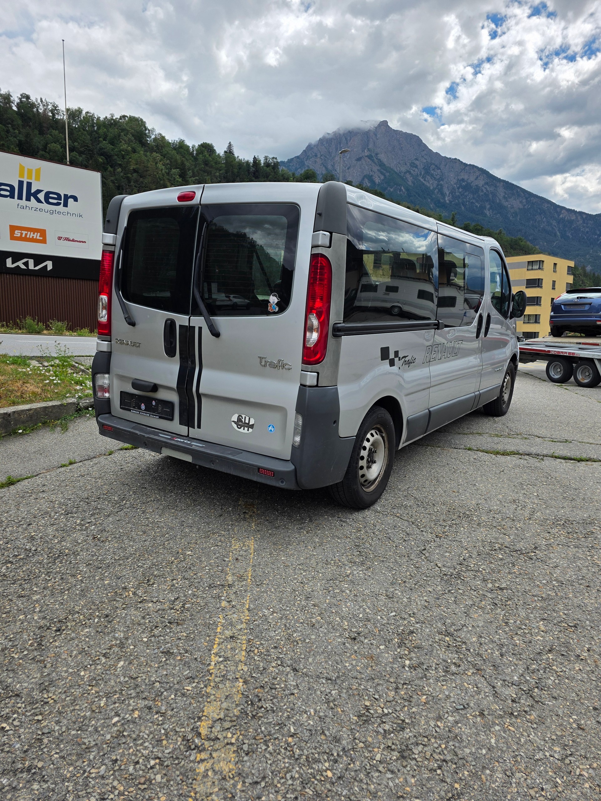 RENAULT Trafic 2.5 dCi 115 2.9t L2H1 Authentique-image-8