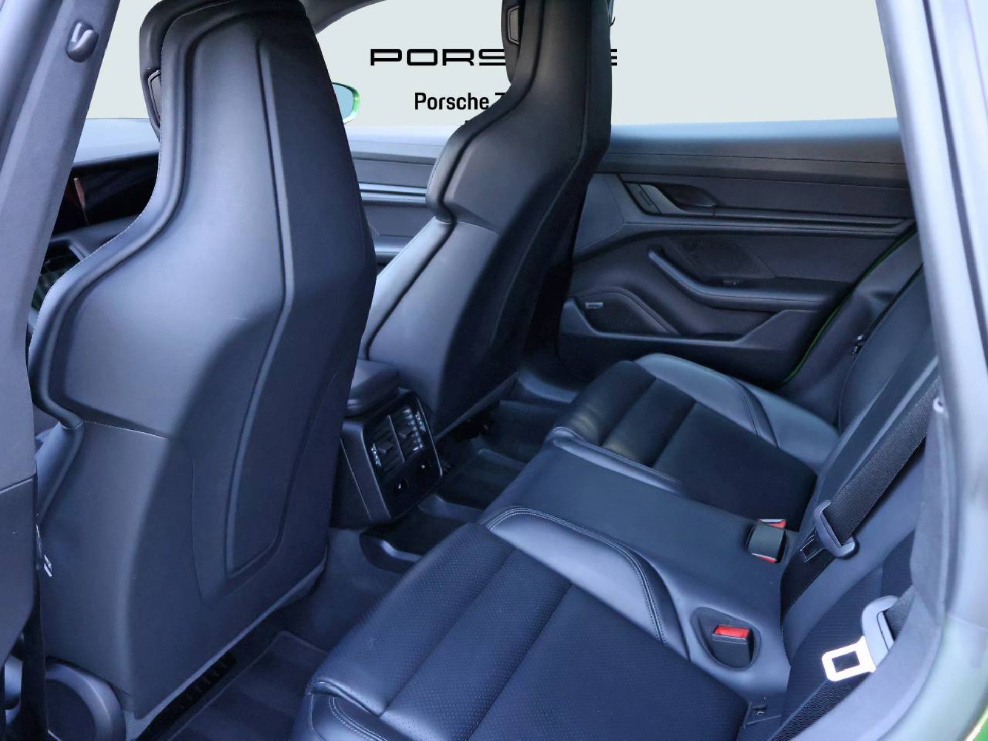 PORSCHE Taycan Turbo Sport Turismo-image-14
