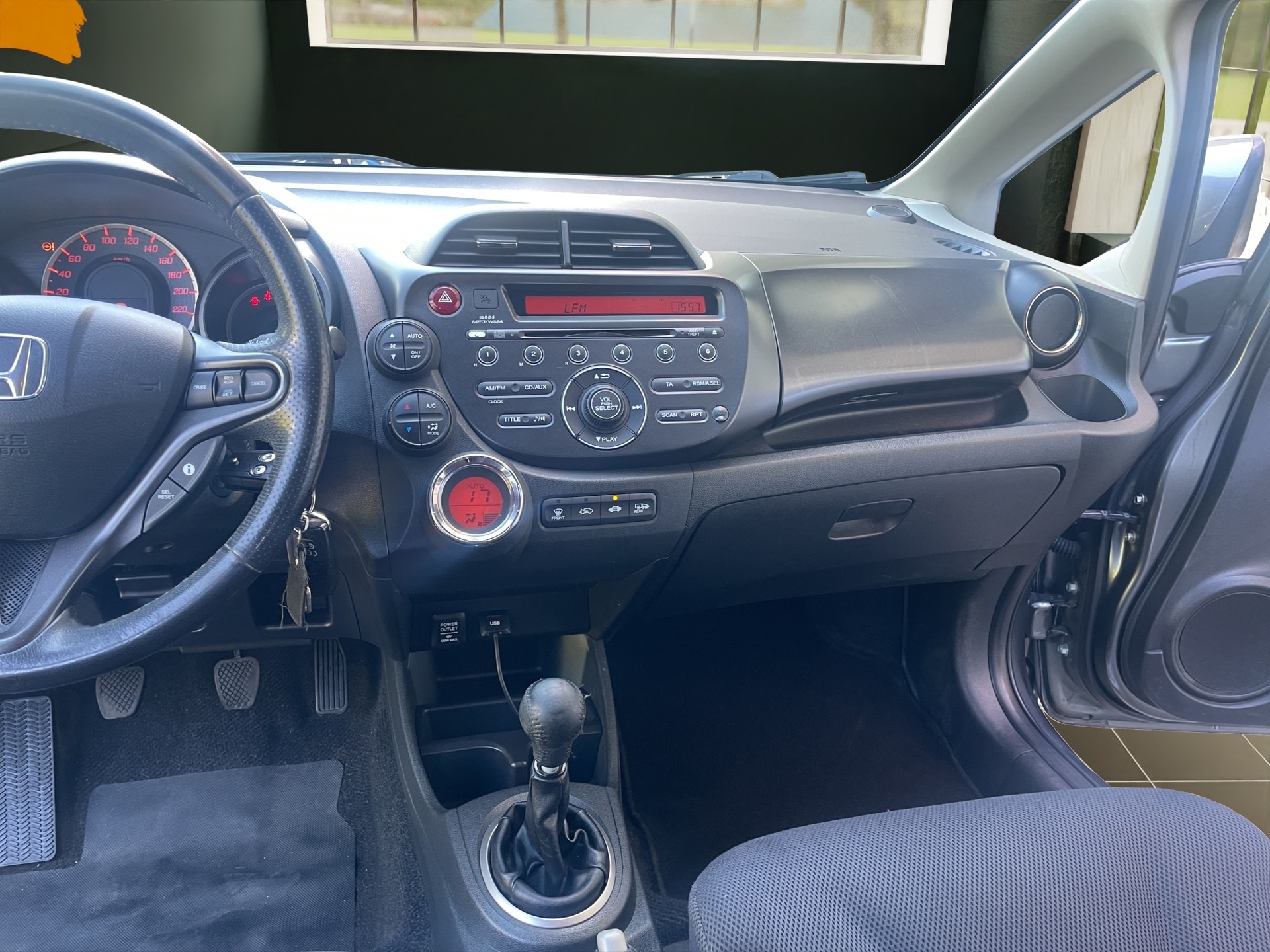 HONDA Jazz 1.4i Comfort-image-11
