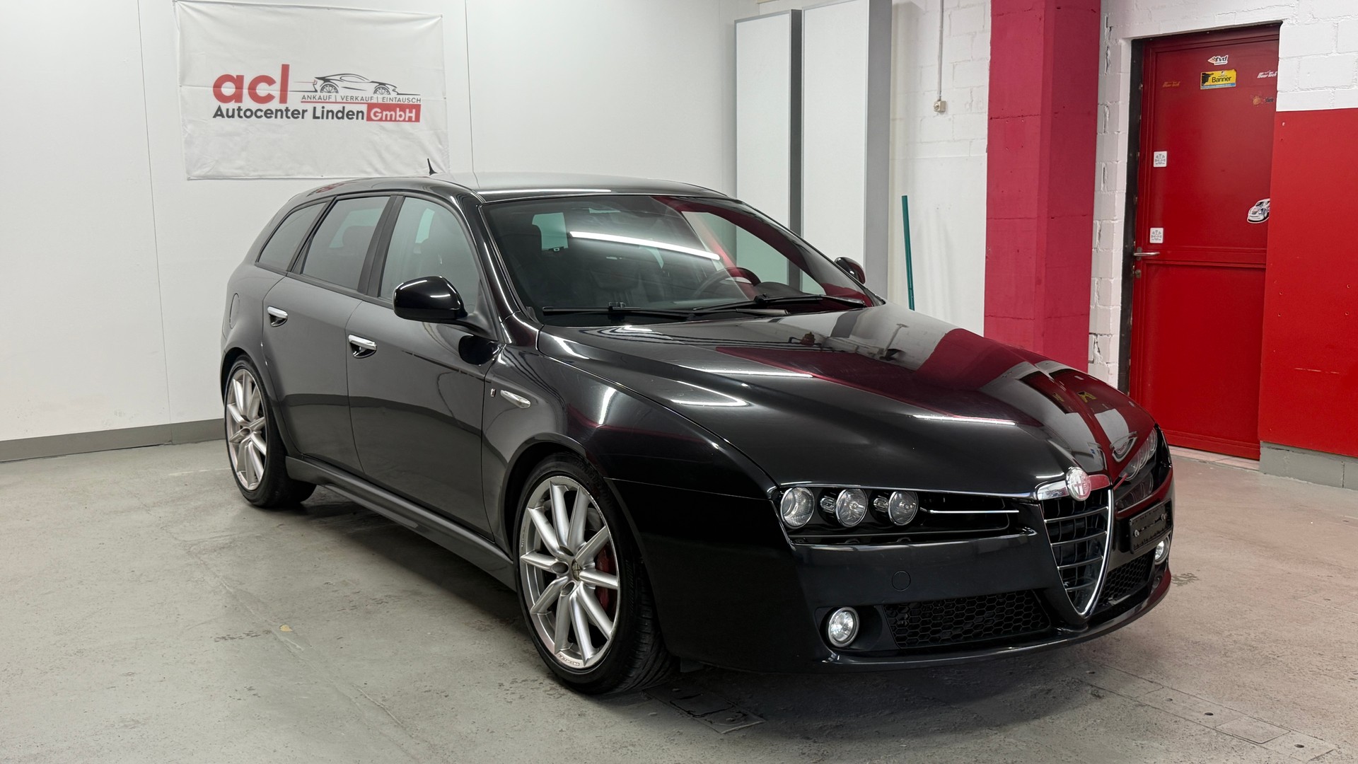ALFA ROMEO 159 Sportwagon 2.4 JTD Distinctive Q-Tronic-image-0