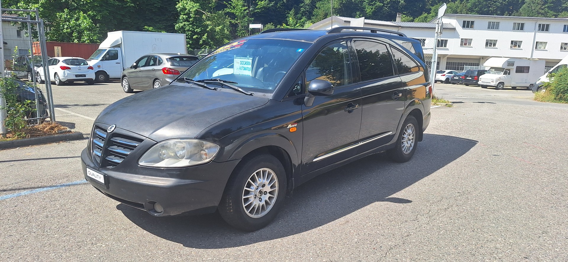 KGM-SsangYong Rodius SV 270 Xdi 4WD Automatic-image-0