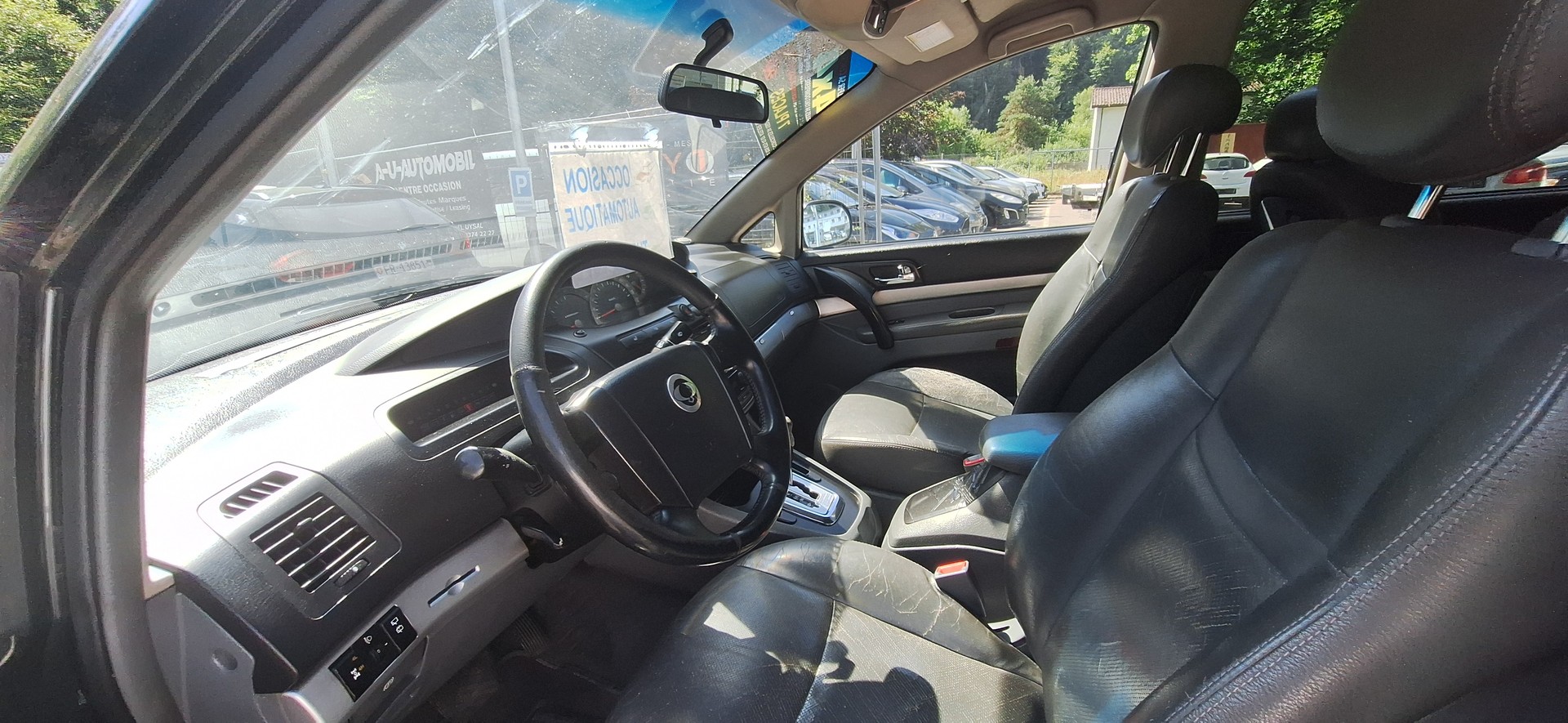 KGM-SsangYong Rodius SV 270 Xdi 4WD Automatic-image-7